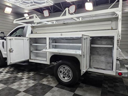Used 2022 Ford F350 XL w/ Power Equipment Group AWD/4WD image 12