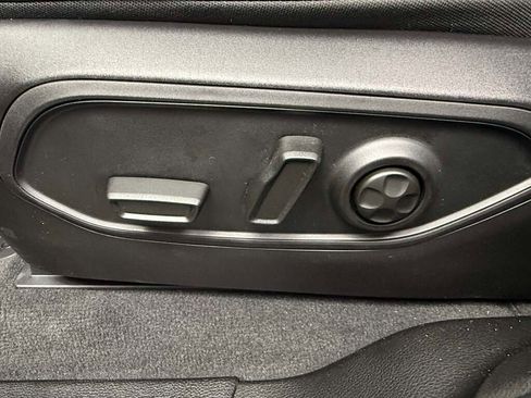 New 2025 Jeep Grand Cherokee Limited w/ Trailer Tow Package image 19