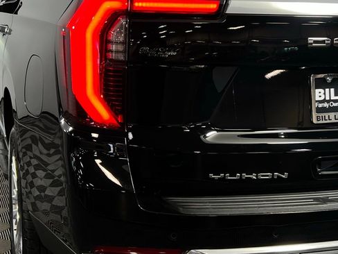 Used 2025 GMC Yukon Denali image 14