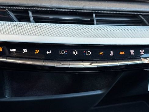 New 2026 Cadillac Optiq Sport 1 w/ LPO, Floor Liner Package AWD/4WD image 21