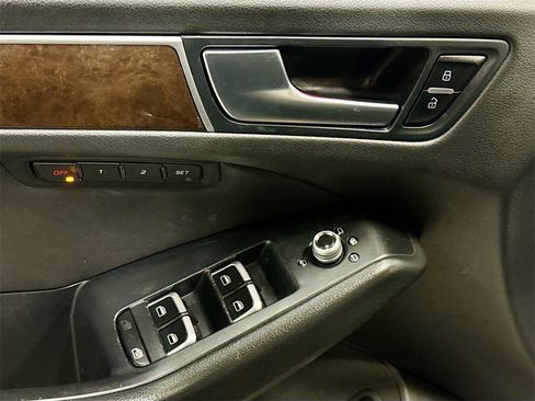Used 2016 Audi Q5 2.0T Premium Plus w/ Technology Package image 20