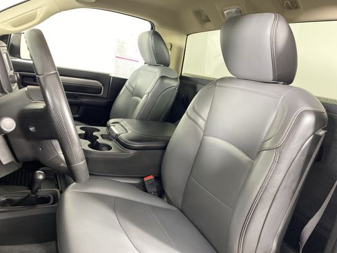 Used 2020 RAM 2500 Tradesman w/ Chrome Appearance Group AWD/4WD image 29