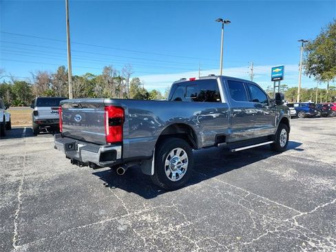 Used 2023 Ford F250 Lariat w/ Chrome Package image 3