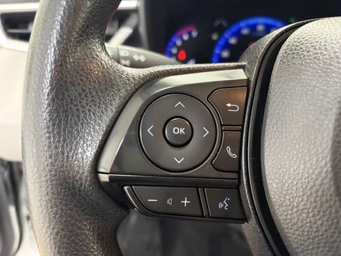 Used 2022 Toyota Corolla LE image 16