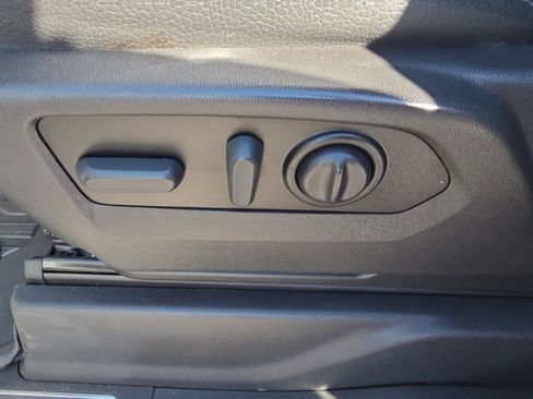 Used 2022 GMC Sierra 3500 Denali image 13