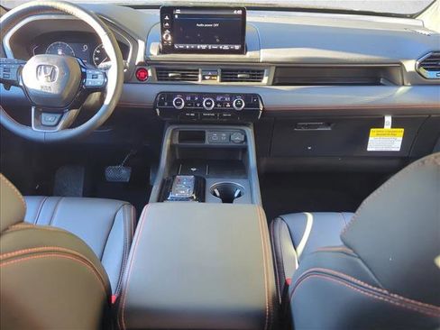 New 2025 Honda Pilot TrailSport image 21