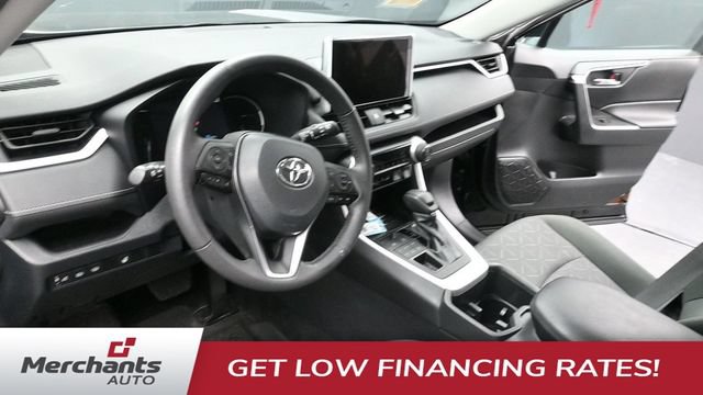 Used 2024 Toyota RAV4 XLE w/ Weather Package AWD/4WD image 20