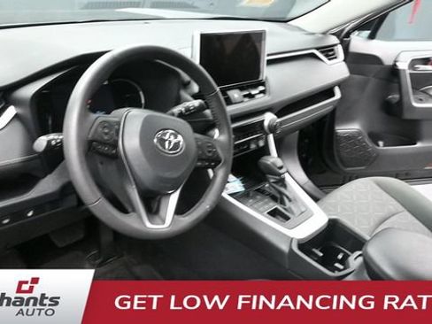 Used 2024 Toyota RAV4 XLE w/ Weather Package AWD/4WD image 20
