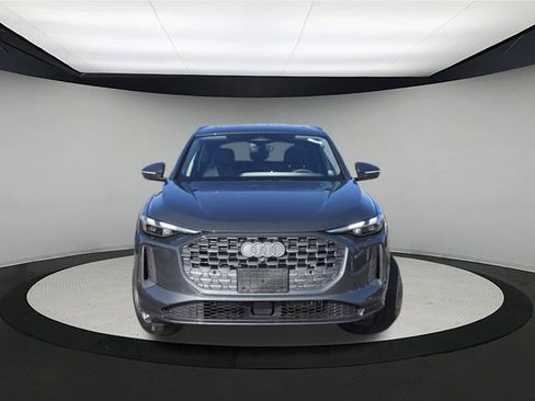 New 2025 Audi Q5 Premium image 2