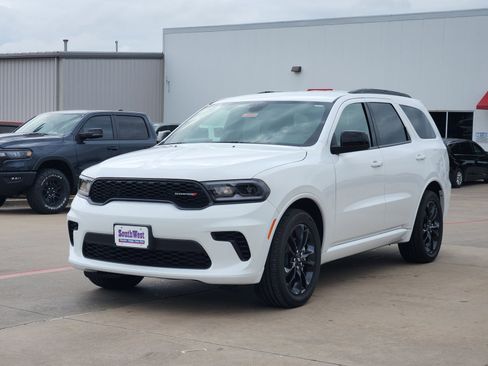 New 2026 Dodge Durango GT image 2