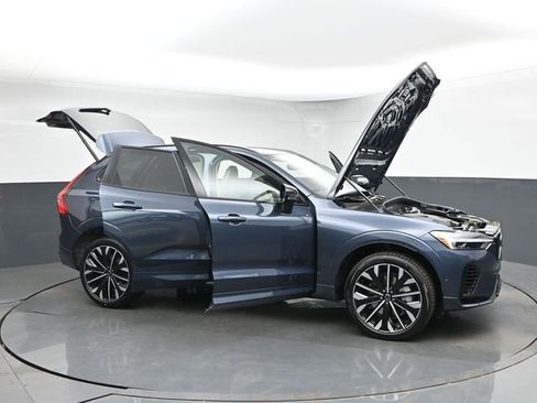 New 2026 Volvo XC60 T8 Ultra w/ Climate Package PRO AWD/4WD image 51