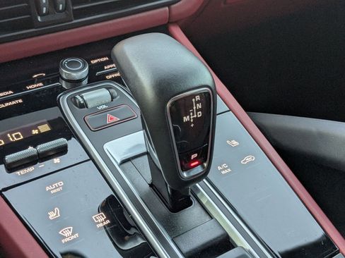 Certified 2023 Porsche Cayenne Coupe image 20