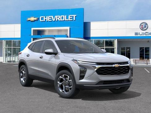 New 2026 Chevrolet Trax LT w/ LT Convenience Package FWD image 28