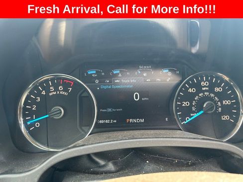 Used 2018 Ford F150 Lariat w/ Equipment Group 502A Luxury AWD/4WD image 4