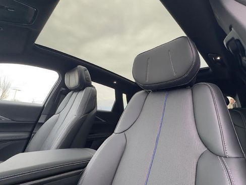 New 2026 Cadillac Lyriq Luxury image 12