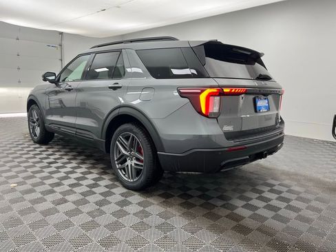 New 2026 Ford Explorer ST-Line w/ ST-Line Street Pack AWD/4WD image 13