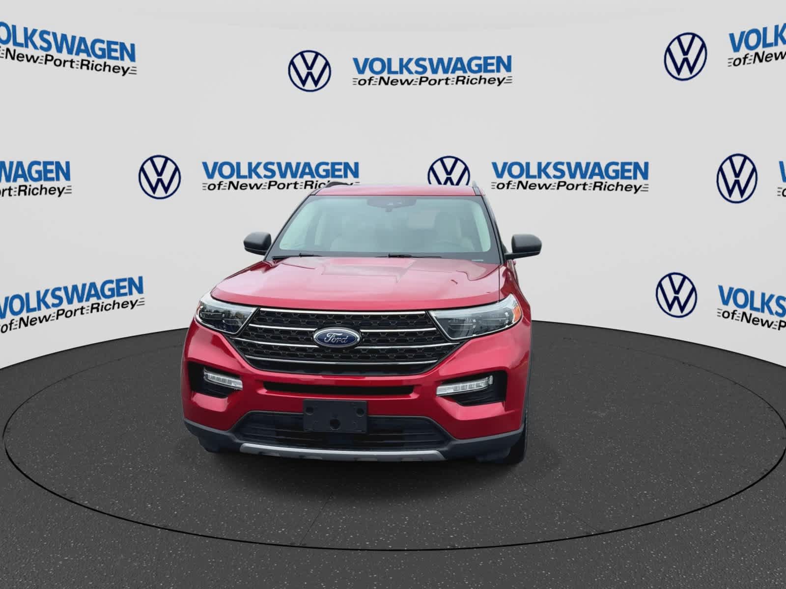 Used 2020 Ford Explorer XLT w/ Equipment Group 202A RWD image 3