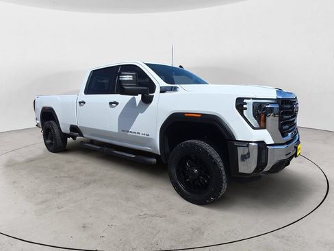 Used 2024 GMC Sierra 2500 Pro w/ 1SA Pro Safety Plus Package AWD/4WD image 3