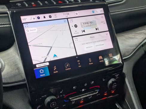 Used 2024 Jeep Grand Cherokee L Limited w/ Luxury Tech Group II image 20