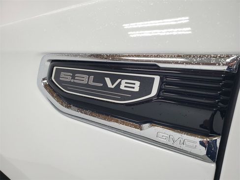 Used 2023 GMC Sierra 1500 SLT w/ SLT Convenience Package image 32