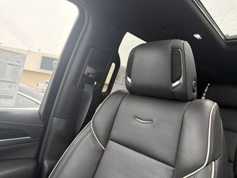 Certified 2023 Cadillac Escalade Sport w/ LPO, ONYX Package image 21