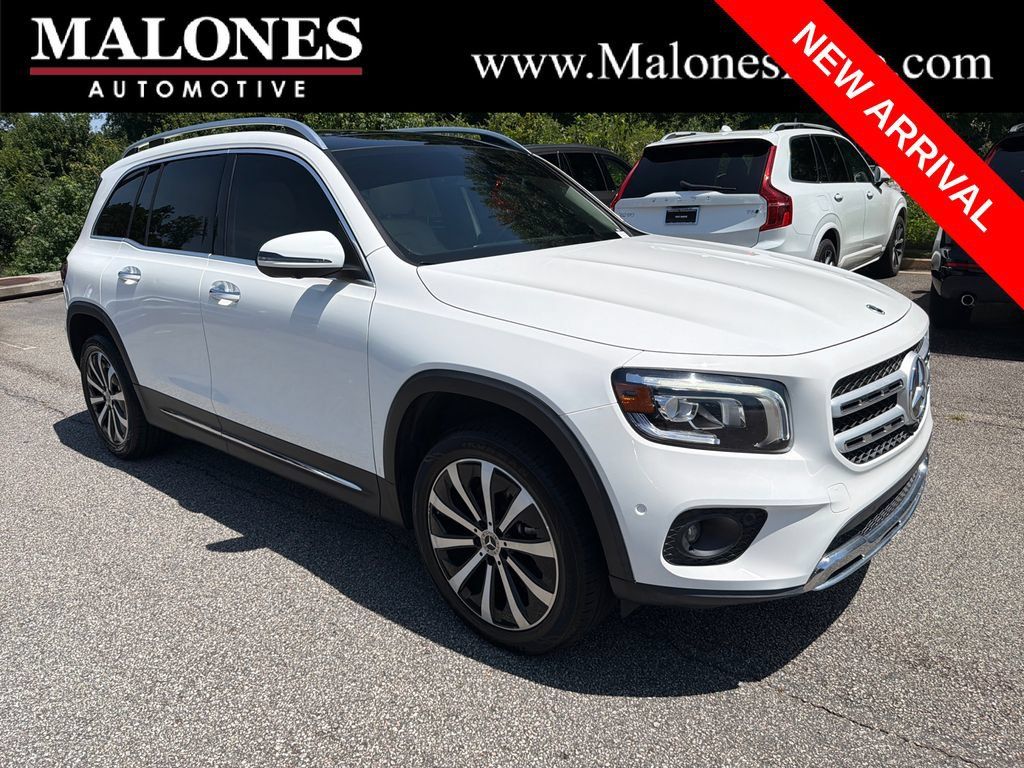 Used 2021 Mercedes-Benz GLB 250 w/ Premium Package image 1
