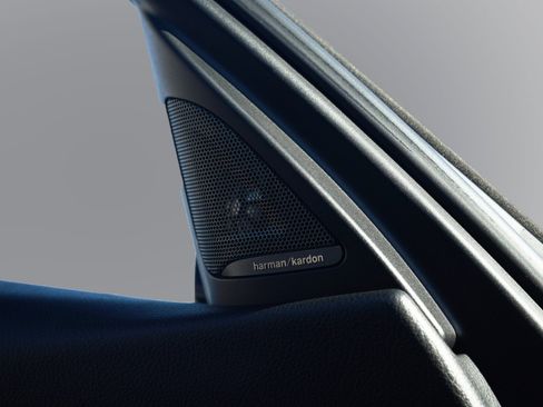 Used 2018 BMW M3 image 43