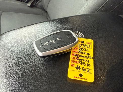 Used 2021 Jeep Wrangler Unlimited Sport image 35