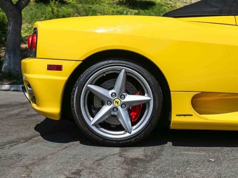 Used 2001 Ferrari 360 Spider RWD image 21