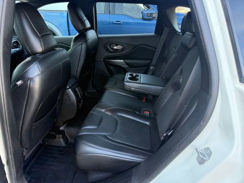 Used 2019 Jeep Cherokee High Altitude image 17