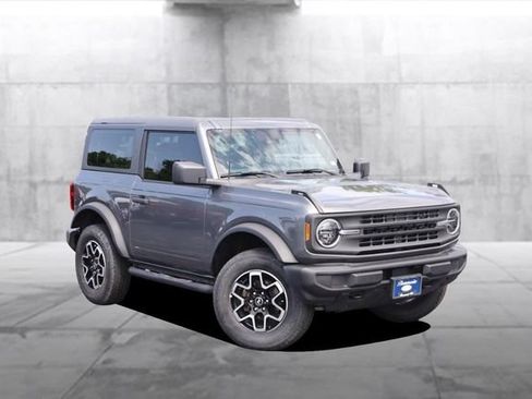 Used 2022 Ford Bronco 2-Door AWD/4WD image 2