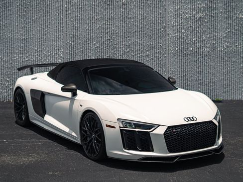 Used 2018 Audi R8 V10 plus AWD/4WD image 50