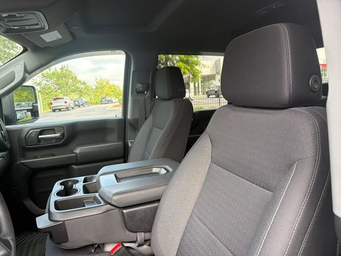 Used 2025 Chevrolet Silverado 2500 Custom w/ Custom Value Package AWD/4WD image 9