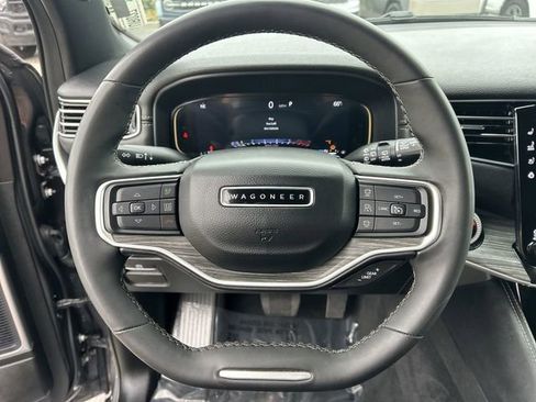 Certified 2024 Jeep Wagoneer L Series III w/ Flexible Seating Group AWD/4WD image 22