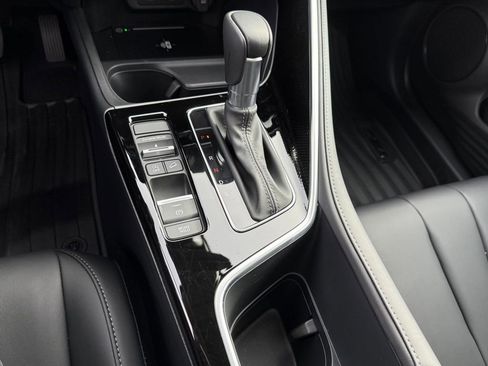 Certified 2025 Acura ADX Base image 29