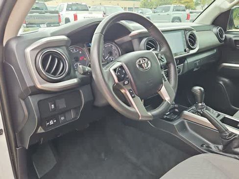 Used 2021 Toyota Tacoma SR5 RWD image 10