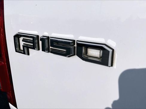 Used 2017 Ford F150 Lariat w/ Equipment Group 502A Luxury image 10