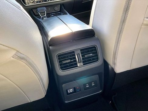 Certified 2024 Nissan Rogue SL w/ SL Premium Package image 10