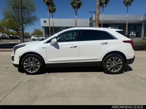 Used 2017 Cadillac XT5 Premium Luxury w/ LPO, Wheel Lock Package image 3