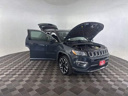 Used 2018 Jeep Compass Limited image 18