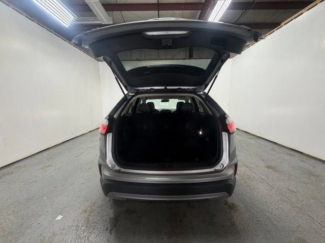 Used 2024 Ford Edge SEL AWD/4WD image 9