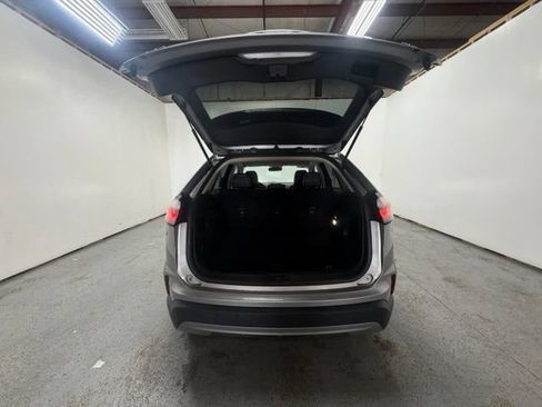 Used 2024 Ford Edge SEL AWD/4WD image 9