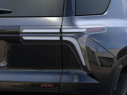 New 2026 Chevrolet Traverse RS w/ LPO, Floor Liner Package AWD/4WD image 11