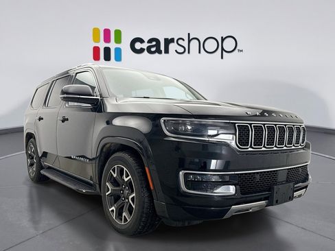 Used 2023 Jeep Wagoneer Series III w/ Preferred Equipment Group image 7