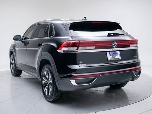 Used 2024 Volkswagen Atlas Cross Sport SE image 8