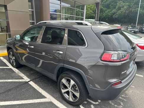 Used 2021 Jeep Cherokee Limited AWD/4WD image 4