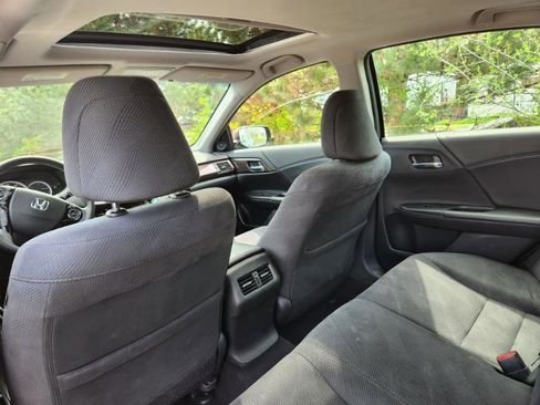 Used 2016 Honda Accord EX image 22