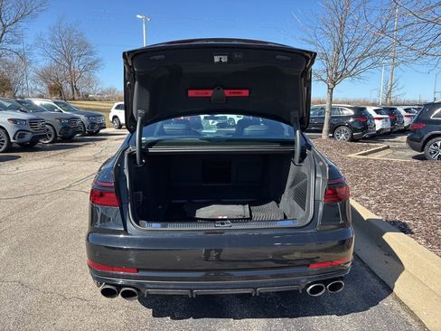 Used 2022 Audi S8 w/ S8 Comfort Plus Package AWD/4WD image 20