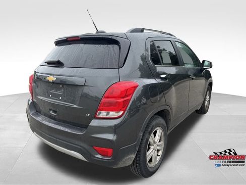 Used 2019 Chevrolet Trax LT w/ LT Convenience Package image 6