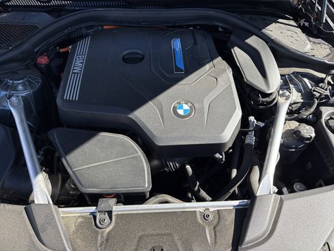 Certified 2023 BMW 530e xDrive w/ Premium Package image 34